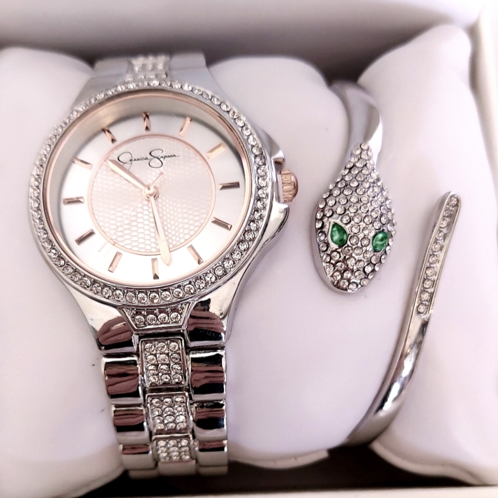 🆕🏷️ CLOSET CLEAR-OUT NWT Jessica Simpson Watch/Snake Bangle Gift Box Set
